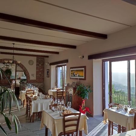 Ristorante Albergo 'L Bunet Cortemilia Luaran gambar