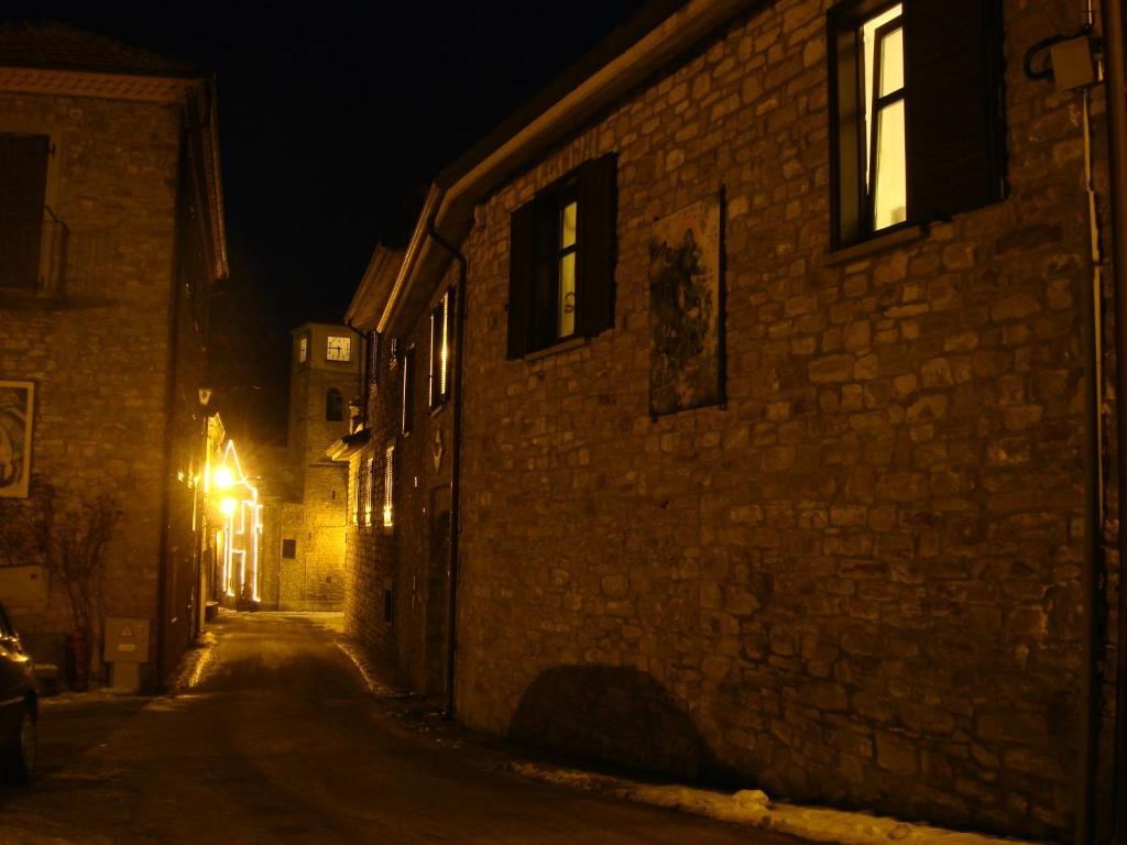 Ristorante Albergo 'L Bunet Cortemilia Luaran gambar
