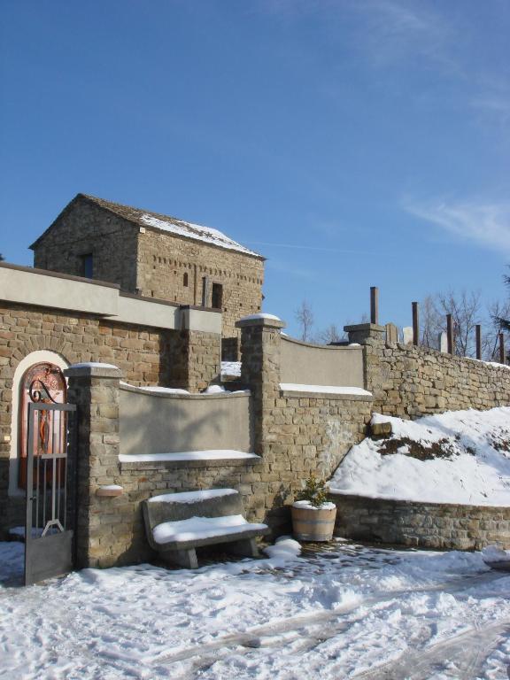 Ristorante Albergo 'L Bunet Cortemilia Luaran gambar