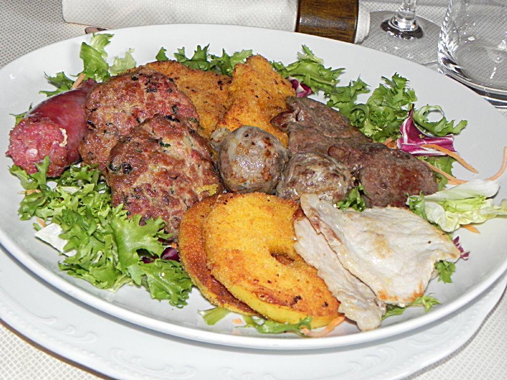 Ristorante Albergo 'L Bunet Cortemilia Luaran gambar